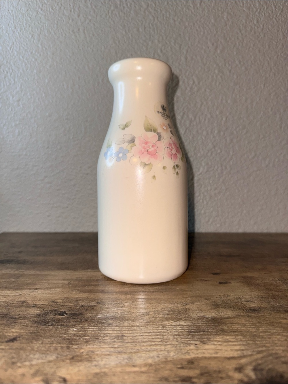 Vintage Pfaltzgraff USA Floral Milk Bottle Vase - Picture 3 of 13